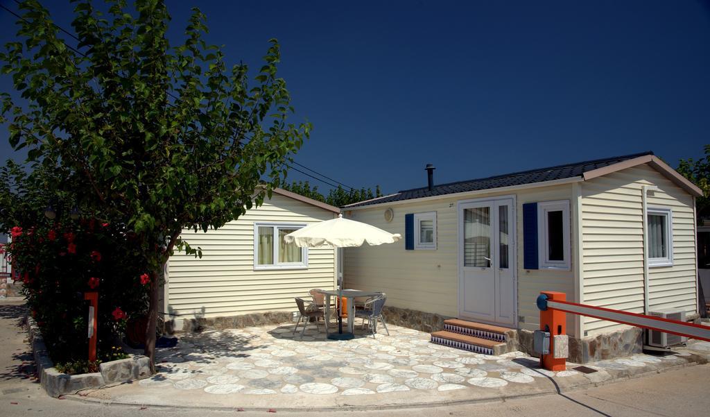 Camping Los Pinos Peñíscola Chambre photo